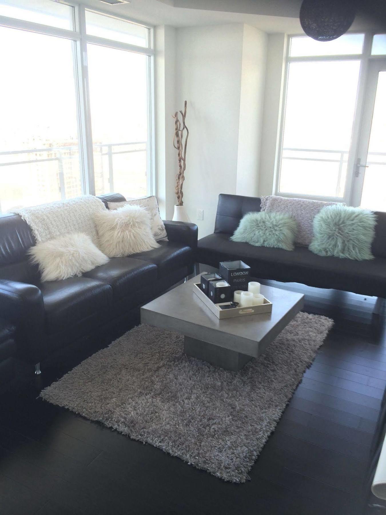 Square One Fully Furnished Suite 미시소거 외부 사진